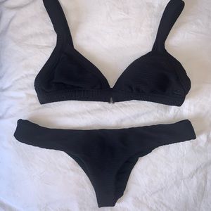 Billabong bikini set top and bottoms